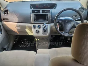 Toyota Passo Sette 2010 Brown
