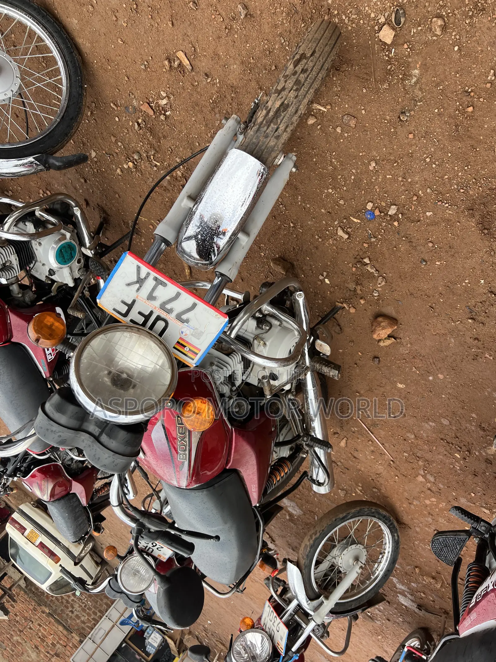 Bajaj Boxer 100 2022 Red