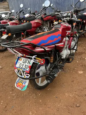 Bajaj CT 125X 2023 Red