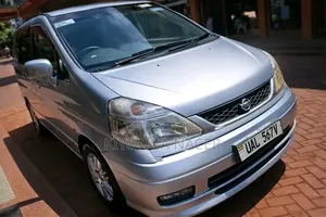Nissan Serena 2002 Silver