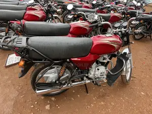 Bajaj Boxer 100 2026 Red