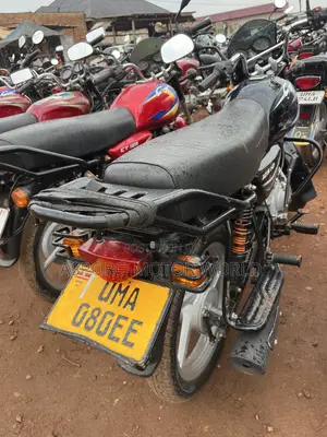 Bajaj CT 125X 2026 Black