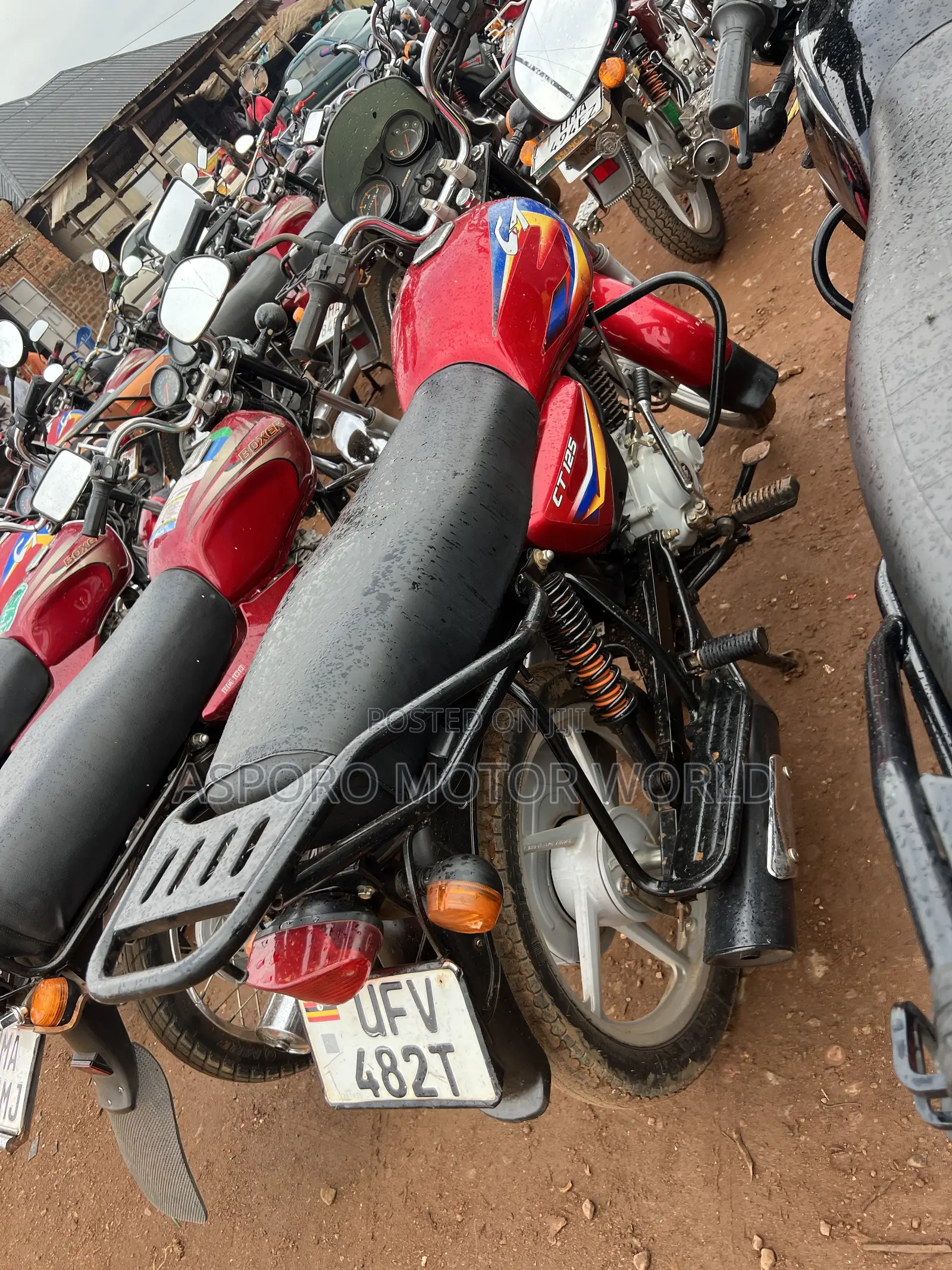 Bajaj CT 125X 2023 Red