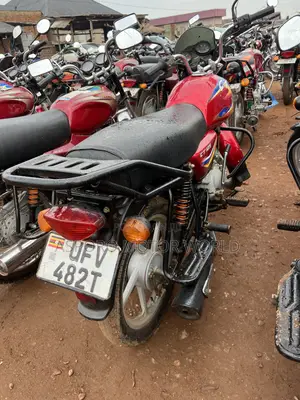 Bajaj CT 125X 2023 Red