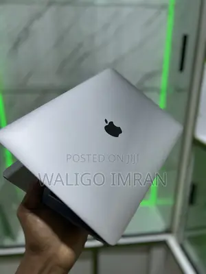 Laptop Apple MacBook Pro 2017 8GB Intel Core i5 SSD 256GB