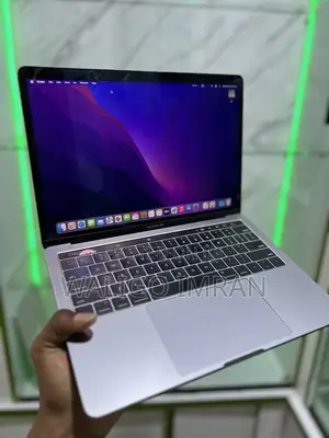 Laptop Apple MacBook Pro 2017 8GB Intel Core i5 SSD 256GB