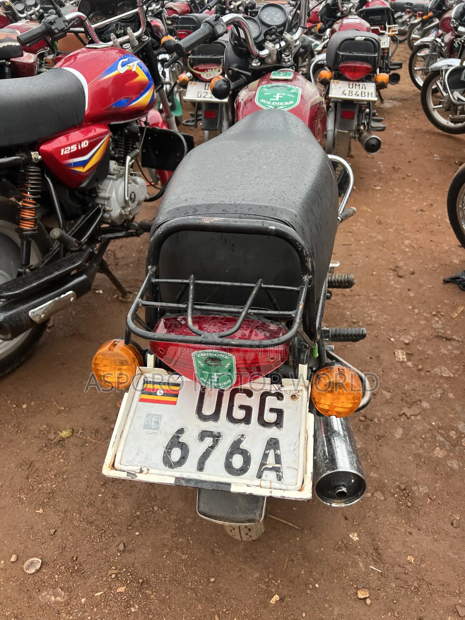 Bajaj Boxer 100 2024 Red