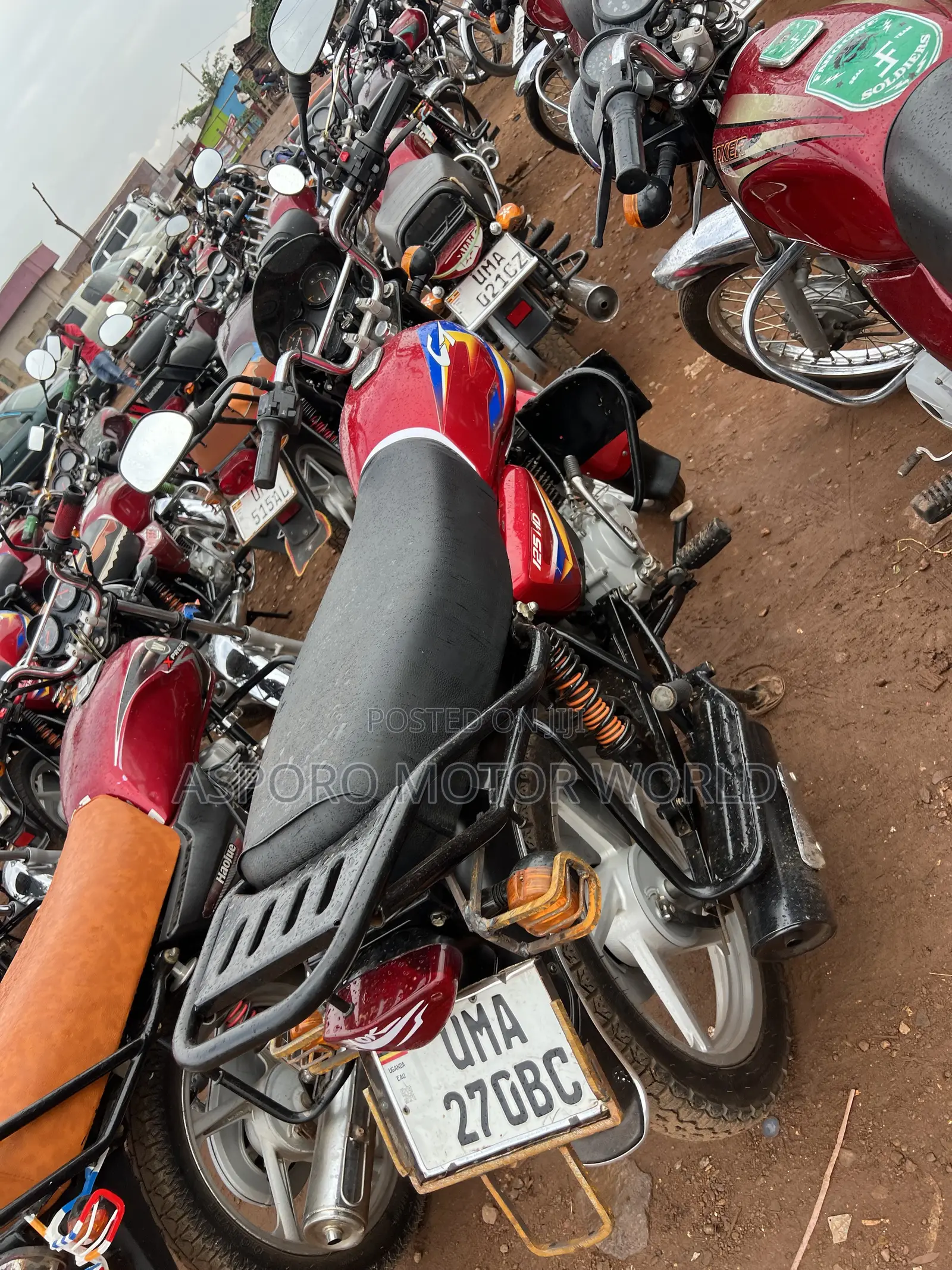 Bajaj CT 125X 2025 Red