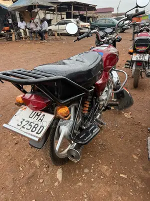 Bajaj Boxer 100 2026 Red
