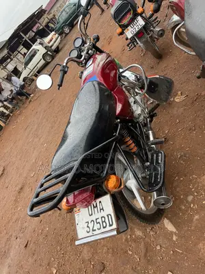 Bajaj Boxer 100 2026 Red