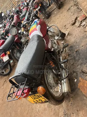 Bajaj Boxer 100 2017 Red