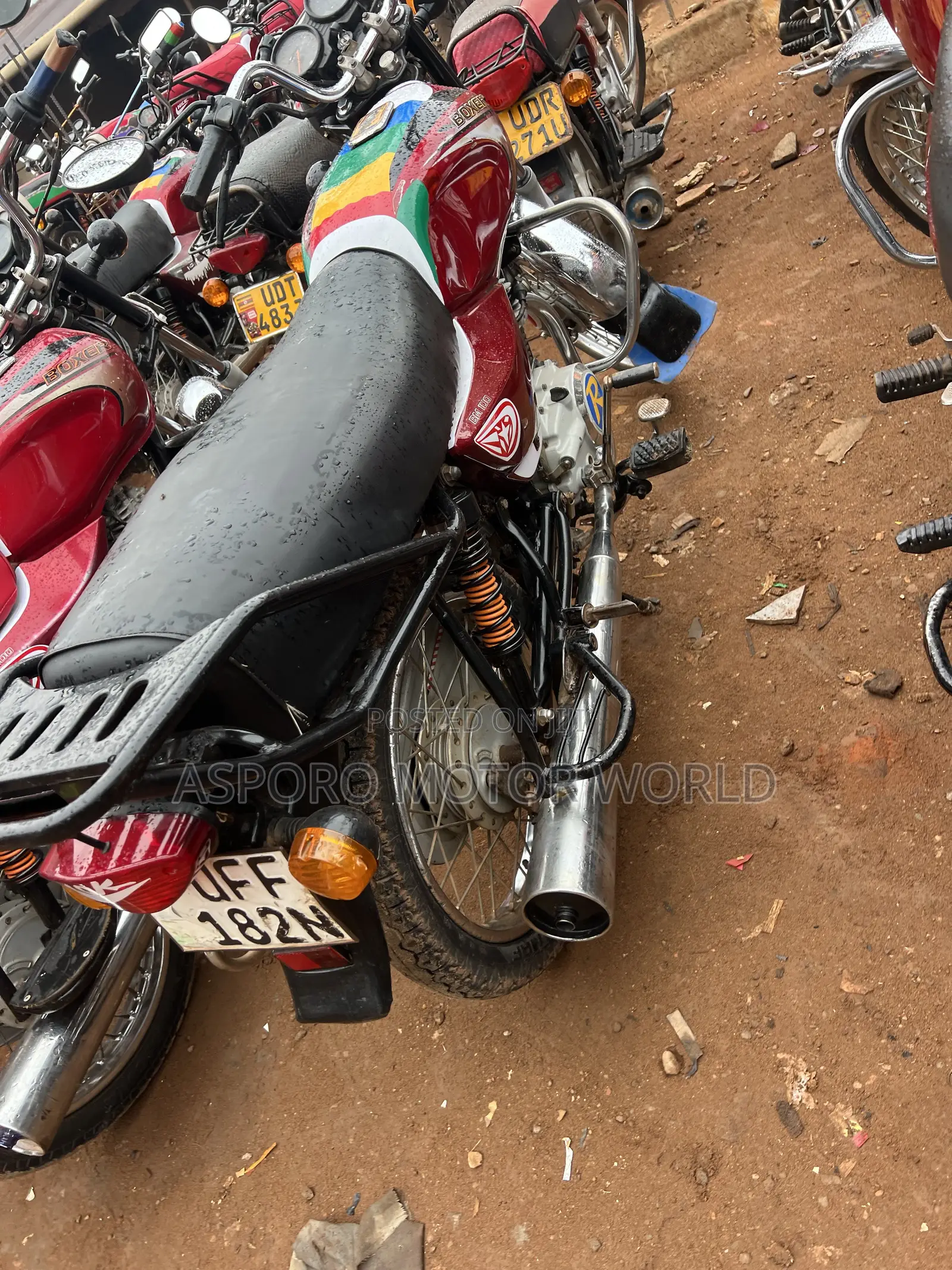 Bajaj Boxer 100 2022 Red
