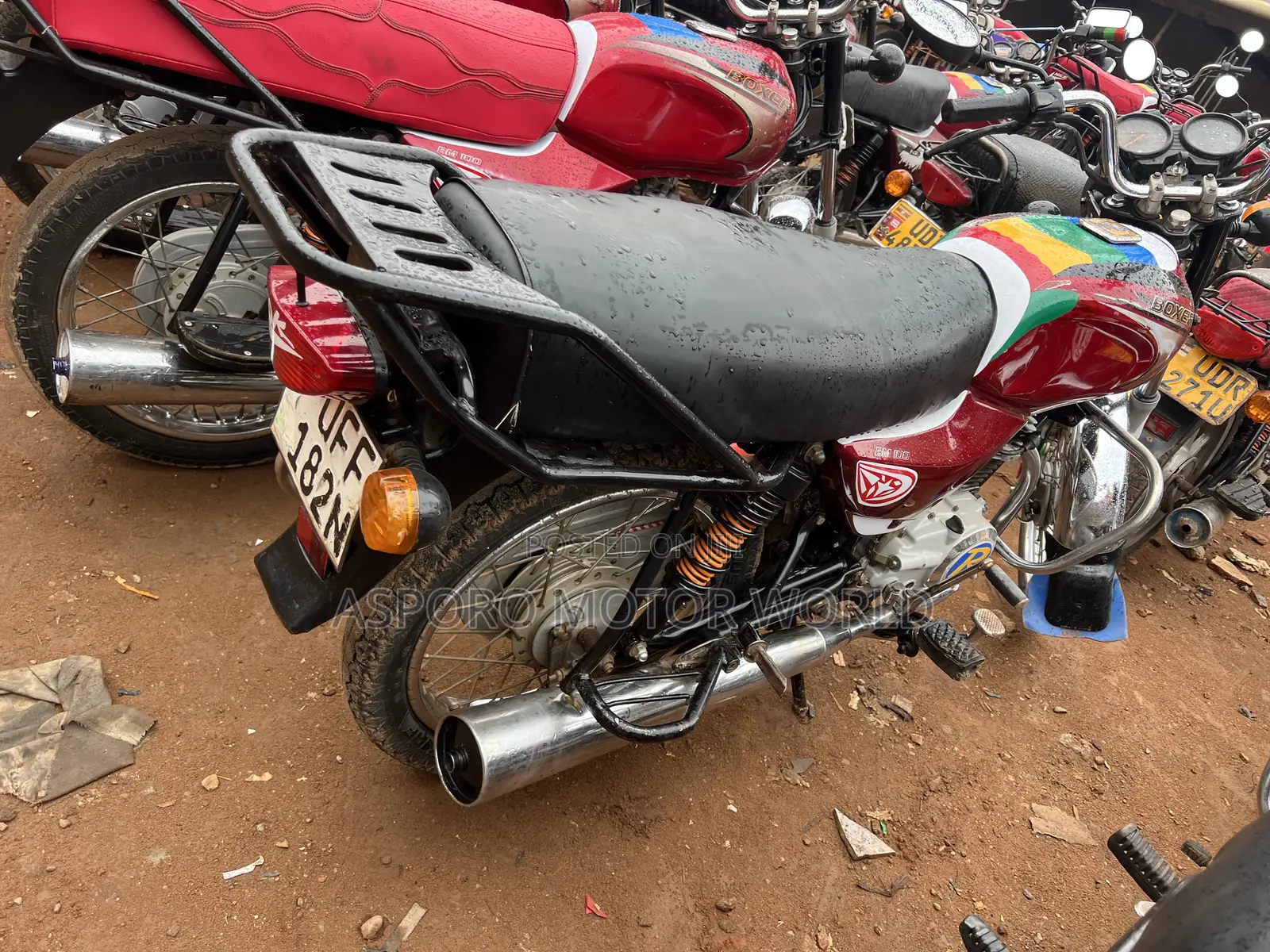 Bajaj Boxer 100 2022 Red