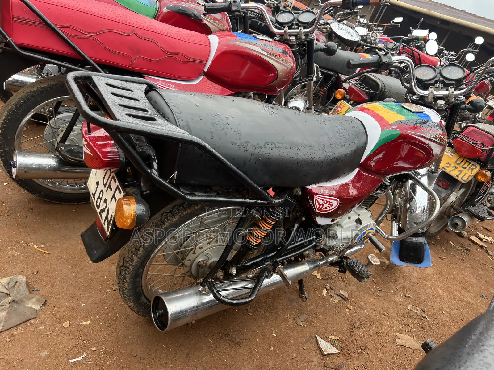 Bajaj Boxer 100 2022 Red
