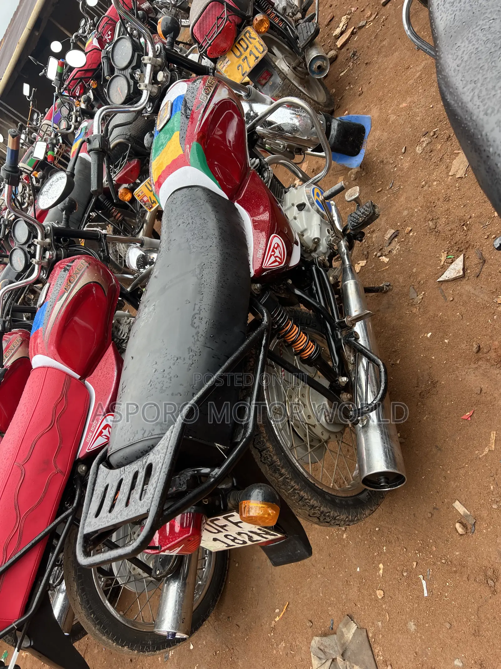 Bajaj Boxer 100 2022 Red