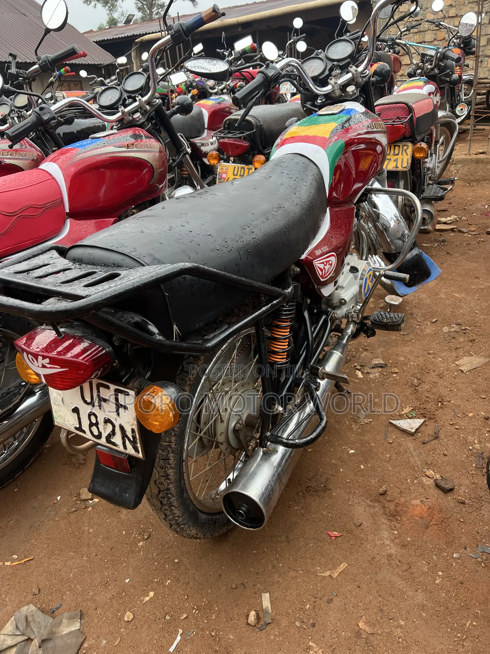 Bajaj Boxer 100 2022 Red
