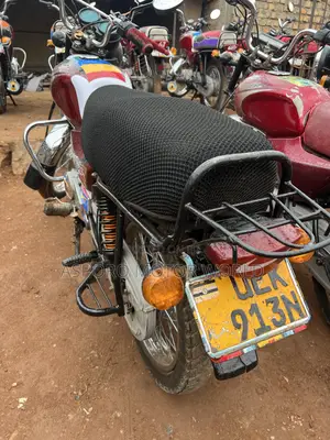 Bajaj Boxer 100 2018 Red