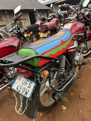 TVS HLX 125 2022 Red