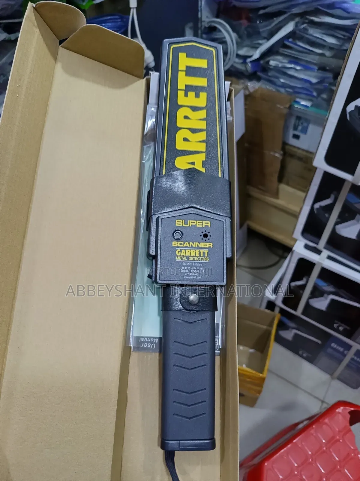 Garrett Super Scanner v Handheld Metal Detector