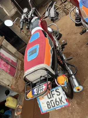 Bajaj Boxer 100 2023 Red