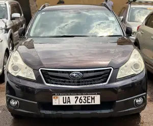 Subaru Outback 2.5i Premium CVT 2012 Black