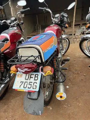 Bajaj Boxer 100 2022 Red
