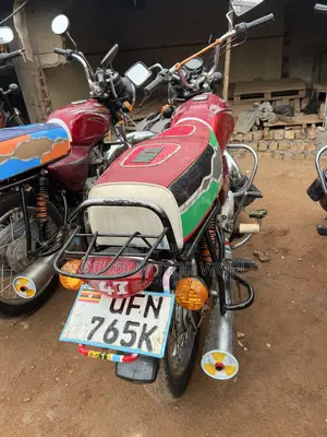 Bajaj Boxer 100 2022 Red