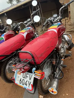 Bajaj Boxer 100 2023 Red