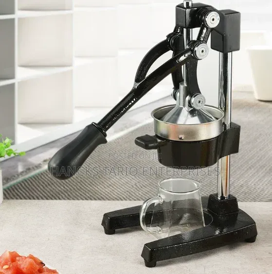 Manual Heavy-Duty Citrus / Fruit Juicer Press.