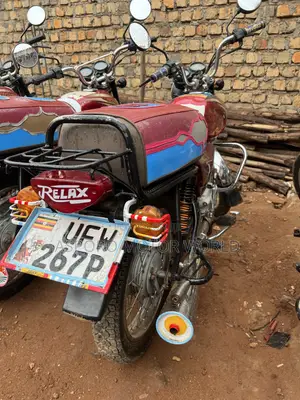 Bajaj Boxer 100 2023 Red