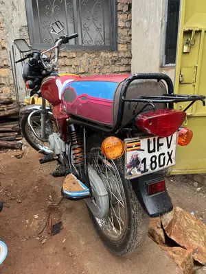 Bajaj Boxer 100 2023 Red