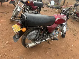 Bajaj Boxer 100 2017 Red