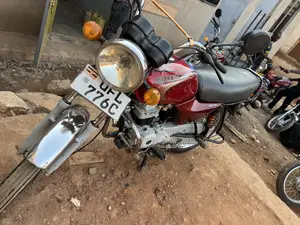 Bajaj Boxer 100 2022 Red