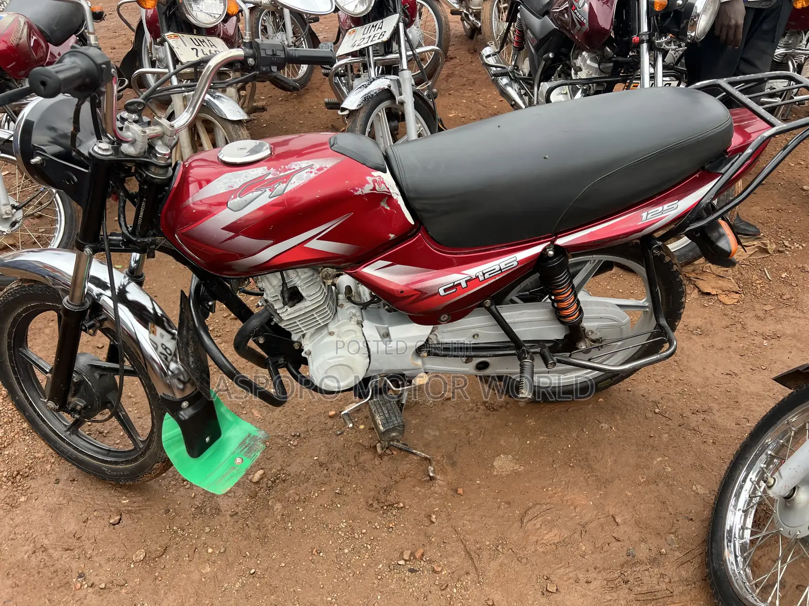 Bajaj CT 125X 2023 Red