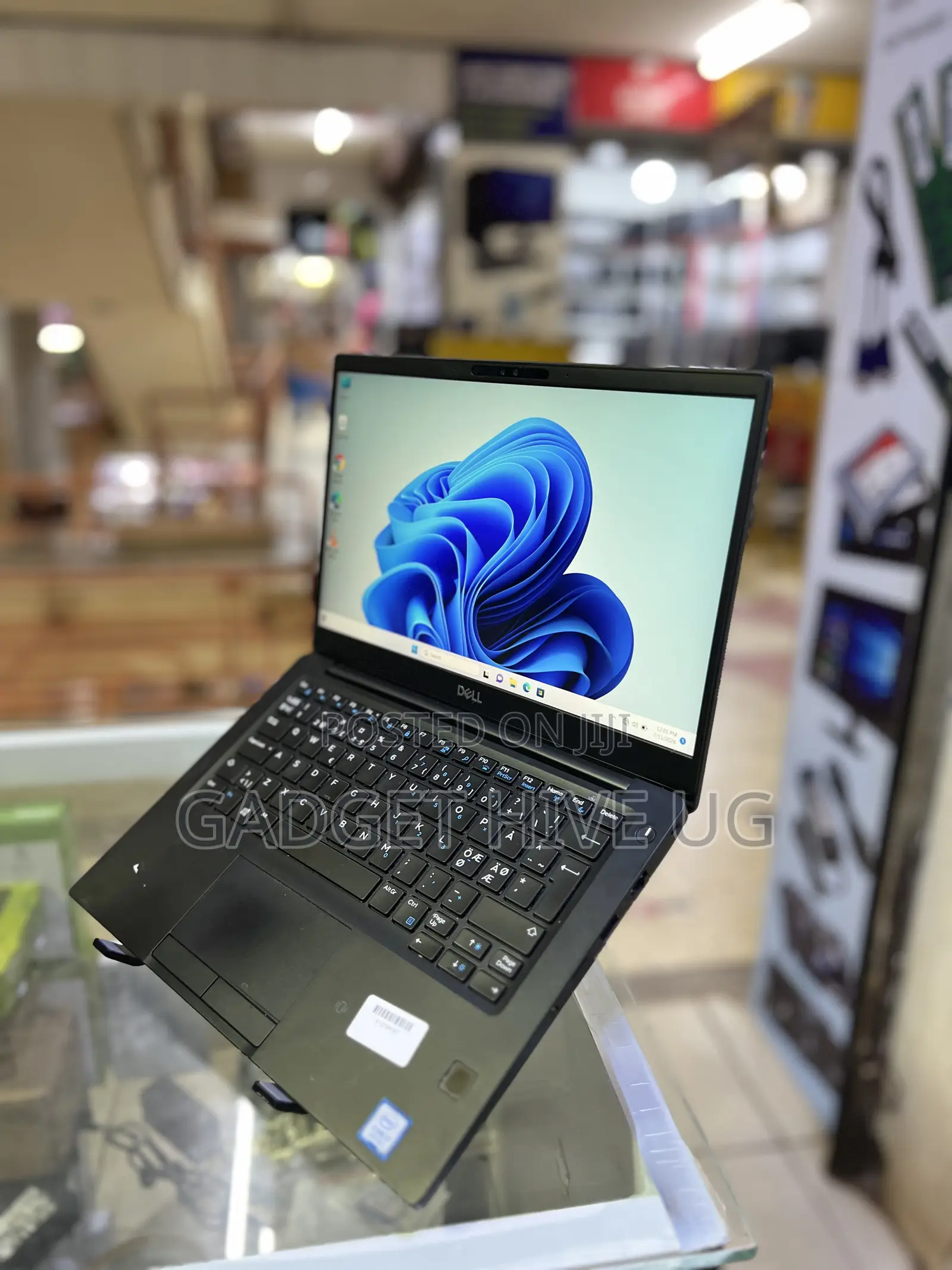 Laptop Dell Latitude 7390 8GB Intel Core i7 SSD 256GB