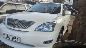 Toyota Harrier 2006 White