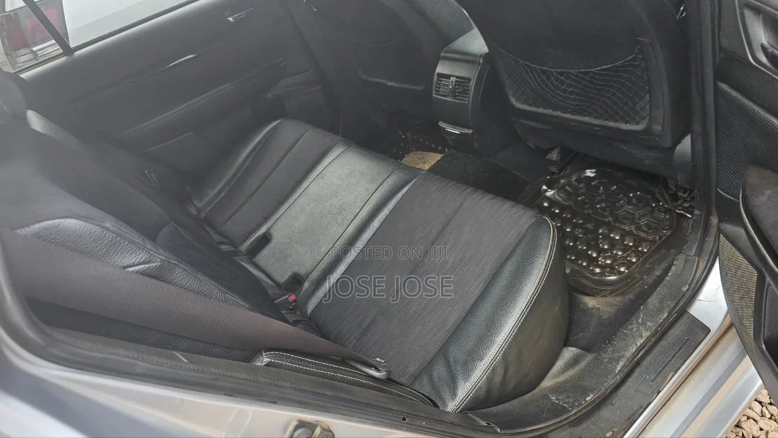 Subaru Legacy 2011 Silver
