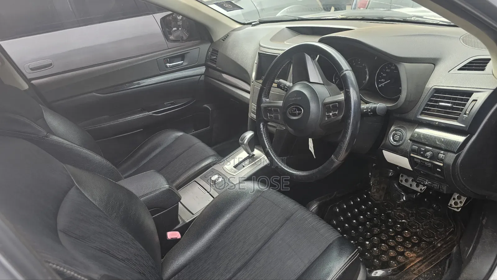 Subaru Legacy 2011 Silver