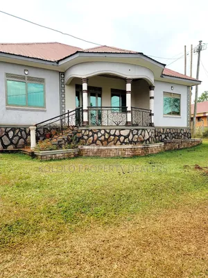 4bdrm Bungalow in Kitende, Central Division for sale