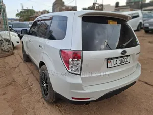 Subaru Forester 2009 White