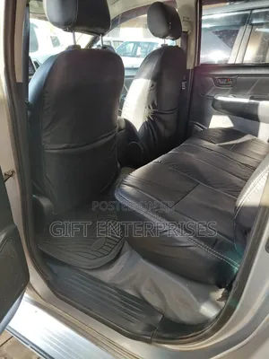 Toyota Hilux 2015 Gray