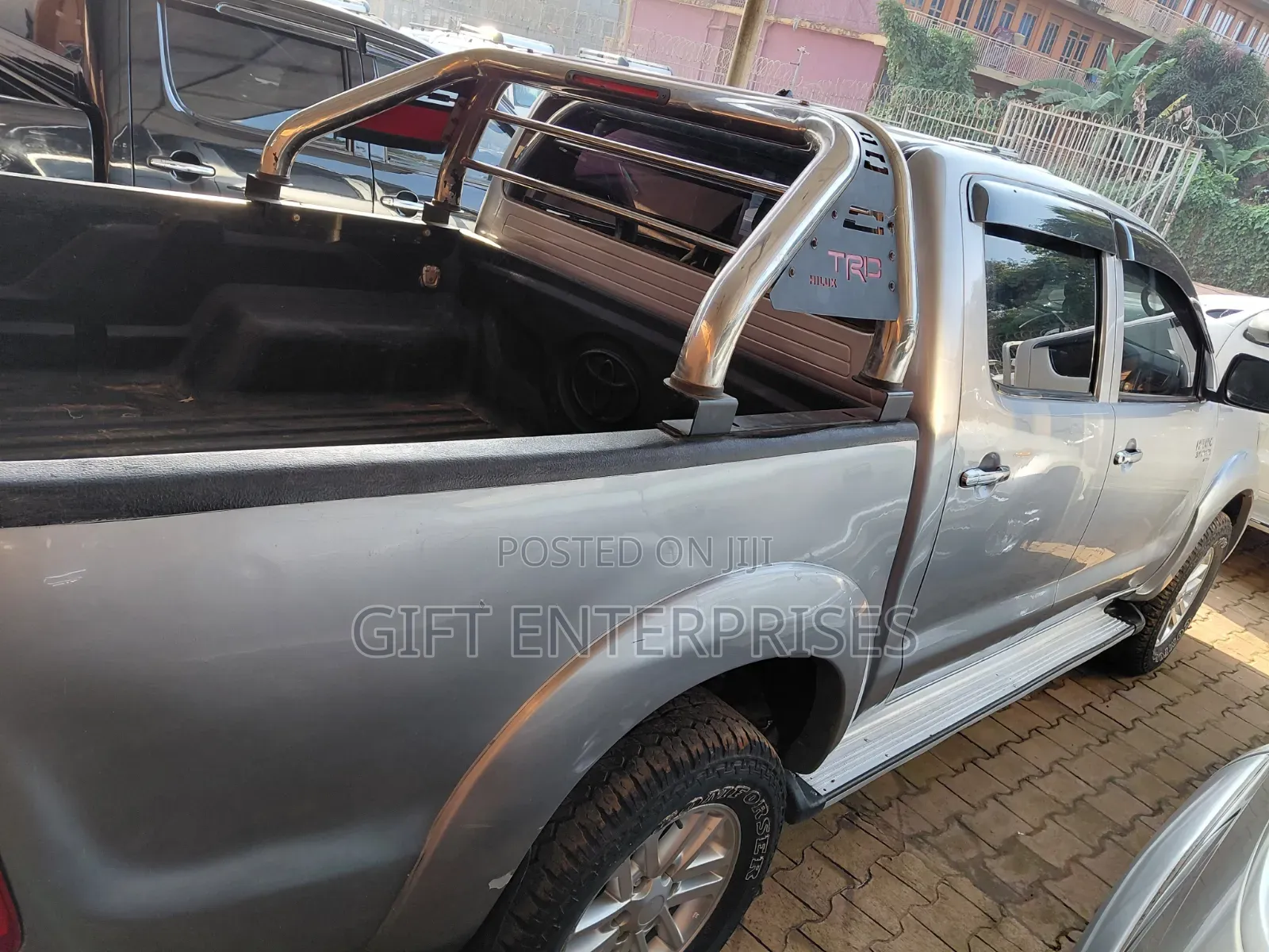 Toyota Hilux 2015 Gray