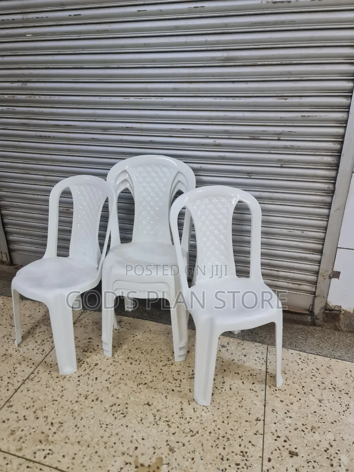 Planet Armless White Plastic Chairs Plastic