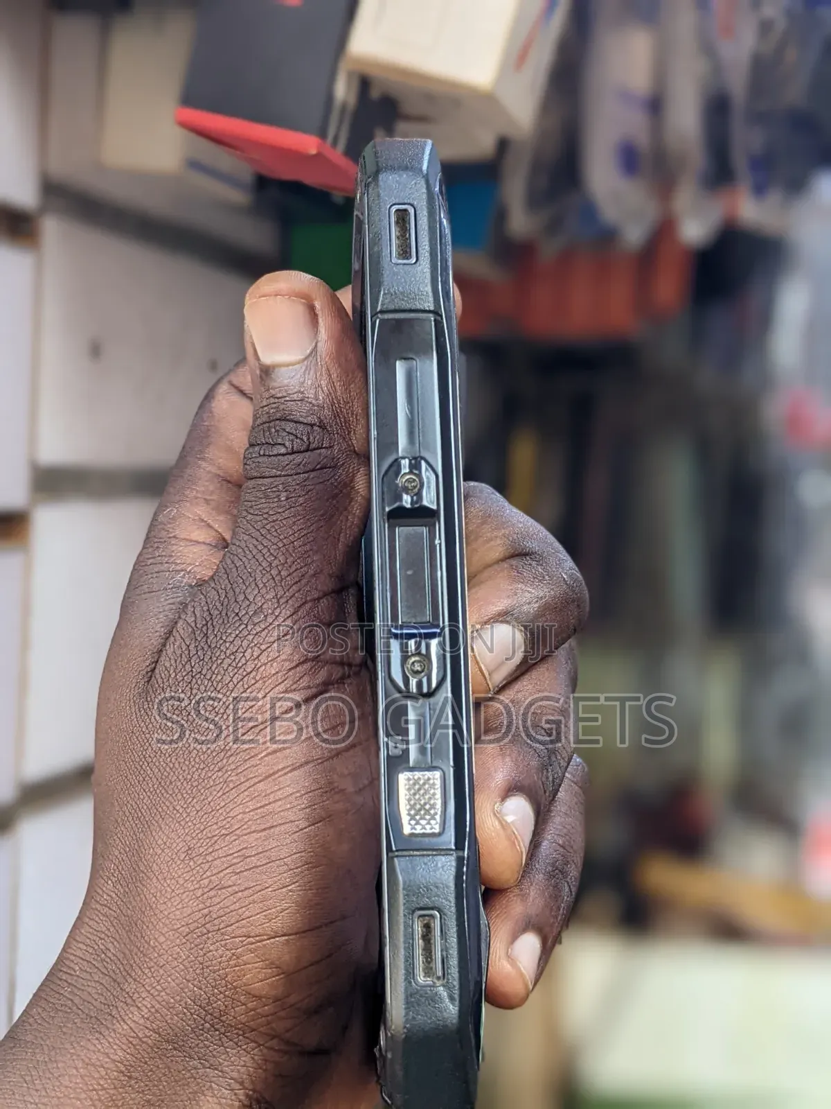 Kyocera Torque G04 KYV 46 64 GB Black