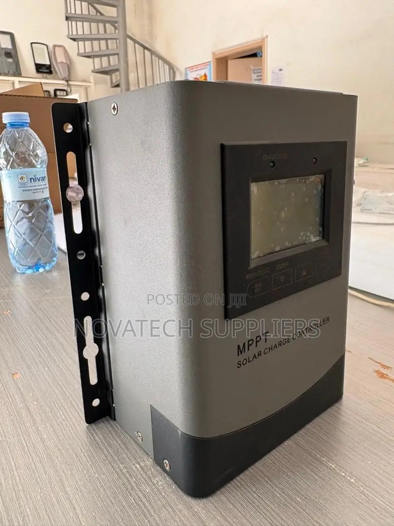 40A MPPT Solar Charging Controller With LCD Support 12V 24V