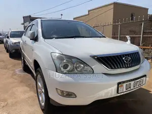 Toyota Harrier 2018 White