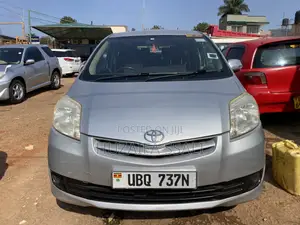 Toyota Ractis 2017 Silver