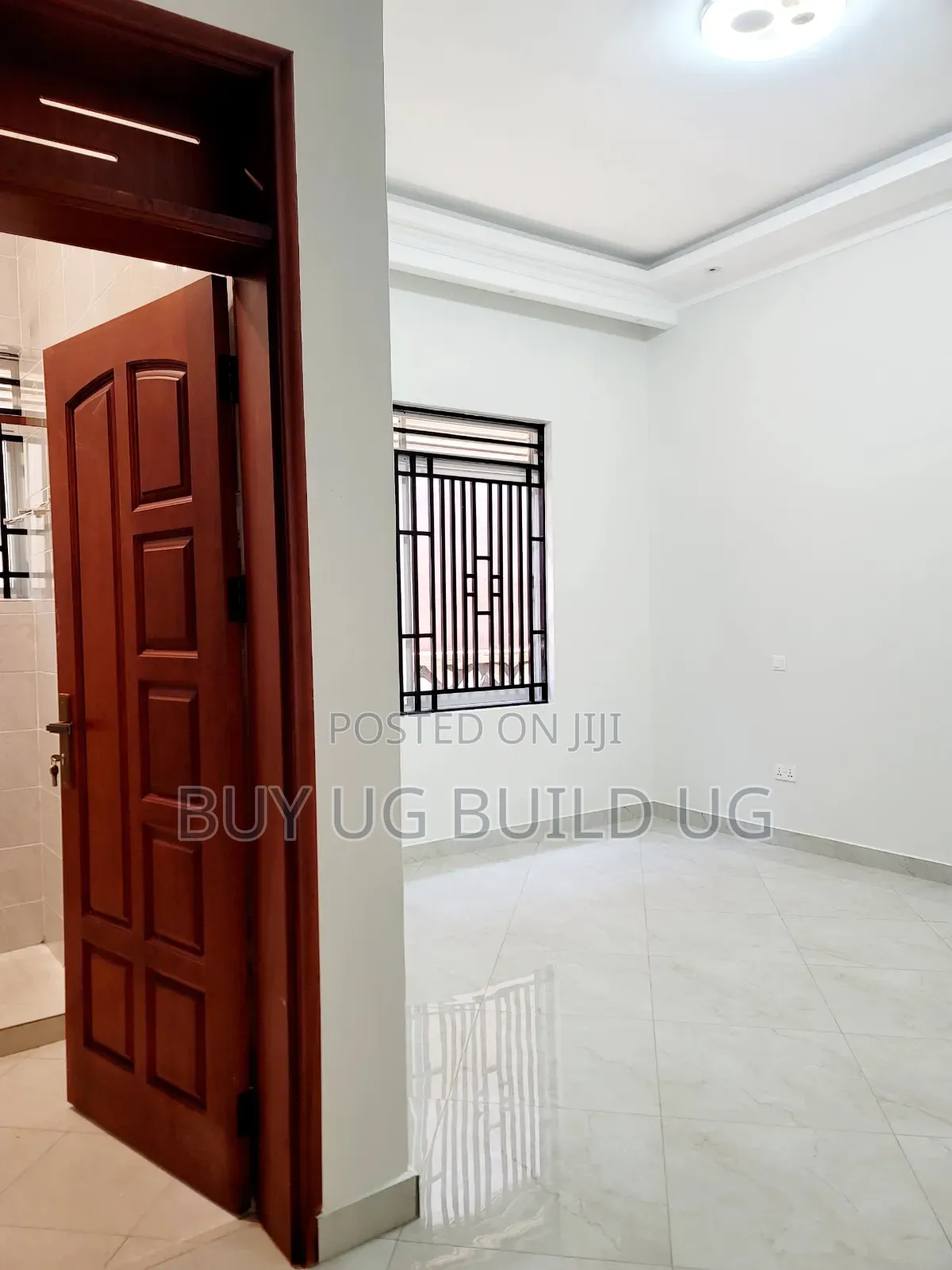 4bdrm Bungalow in Bwebajja Akright, Division A for sale