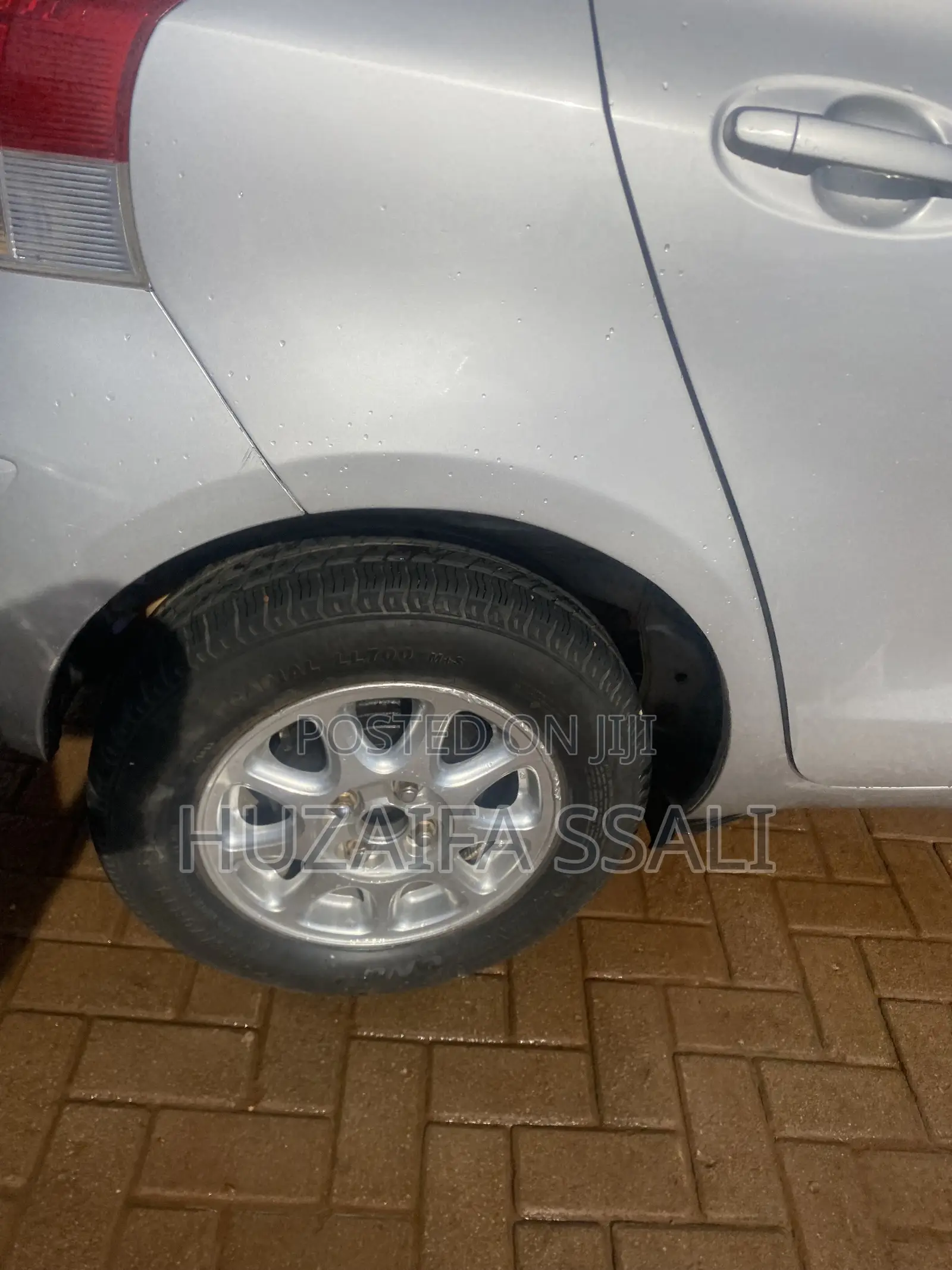 Toyota Vitz 2015 White