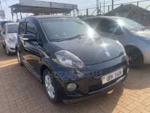 Toyota Passo 2011 Black